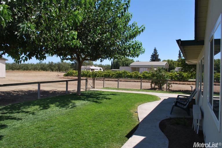 15872 S Austin Rd, Manteca, CA 95336 photo 13