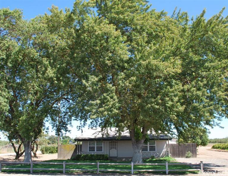 15872 S Austin Rd, Manteca, CA 95336 photo 2