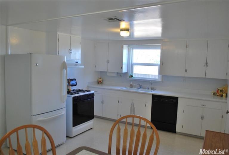 15872 S Austin Rd, Manteca, CA 95336 photo 4