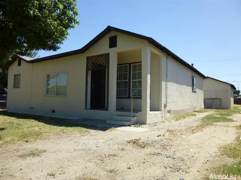 1208 Eugene Ave, Modesto, CA 95351 photo 1