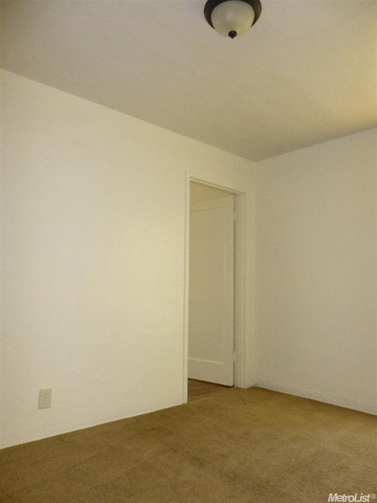 1208 Eugene Ave, Modesto, CA 95351 photo 9