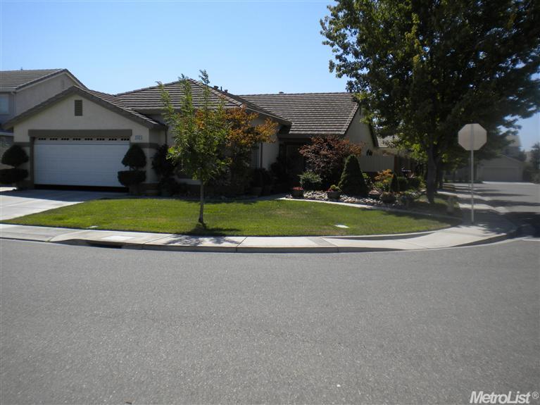 2532 Ives St, Modesto, CA 95355 photo 2
