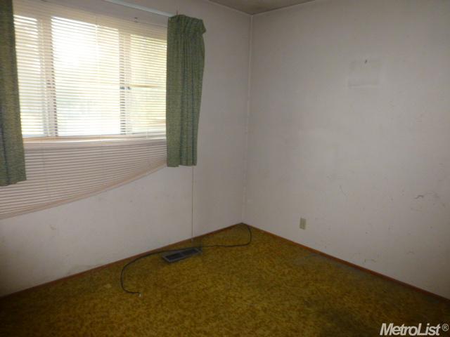 2431 E 6th St, Stockton, CA 95205 photo 9