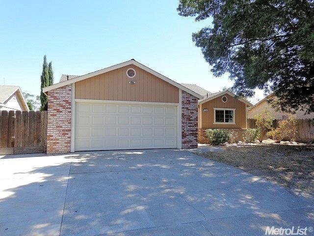 3108 Crownview Dr, Ceres, CA 95307 photo 2
