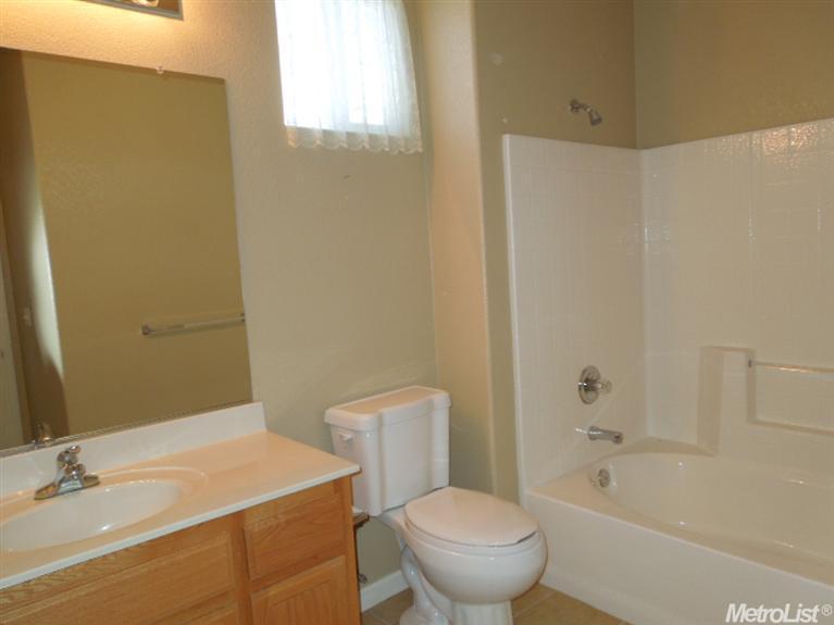 1698 Calhoun Ave, Ripon, CA 95366 photo 10