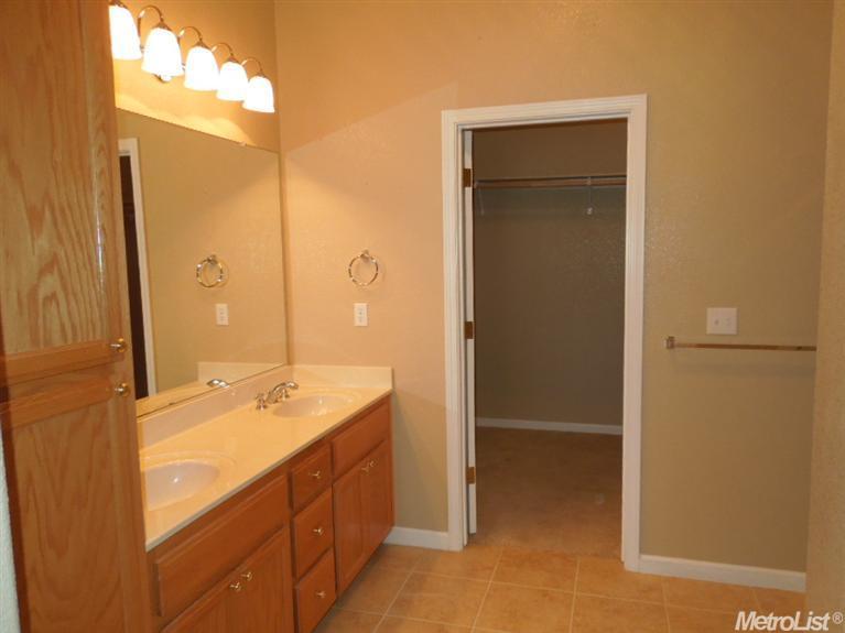 1698 Calhoun Ave, Ripon, CA 95366 photo 8
