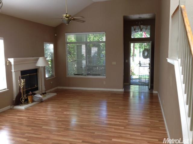 379 Seaton Dr, Folsom, CA 95630 photo 1