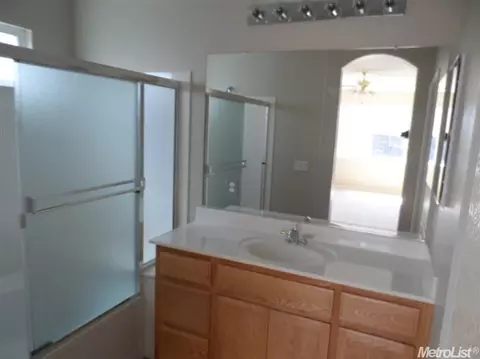 1372 Gianna Ln, Manteca, CA 95336 photo 10