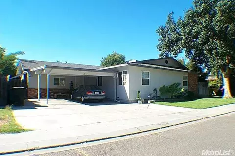 1616 Dwight Ln, Modesto, CA 95350 photo 1