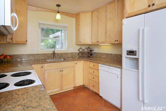 1715 Chapman Pl, Davis, CA 95618 photo 5