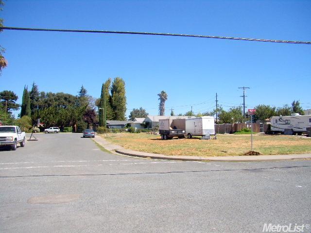 207 Miner Ct, Isleton, CA 95641 photo 1