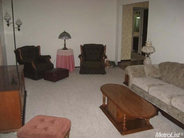 2409 Naas Ct, Modesto, CA 95358 photo 8