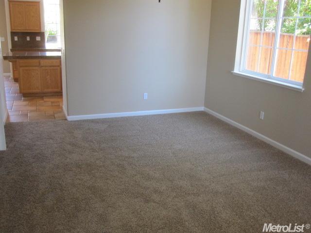 233 Lasata Dr, Tracy, CA 95377 photo 3