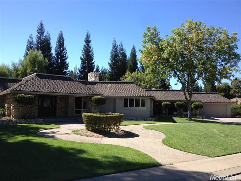 7113 Hillcrest Dr, Modesto, CA 95356 photo 1