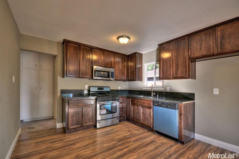 5304 Valparaiso, Sacramento, CA 95841 photo 1
