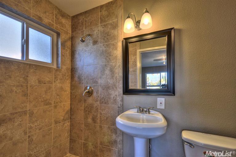 5304 Valparaiso, Sacramento, CA 95841 photo 7