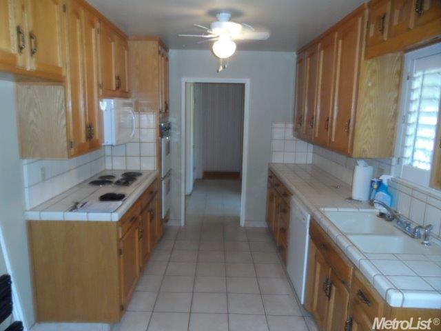 2108 Mauna Loa, Ceres, CA 95307 photo 8