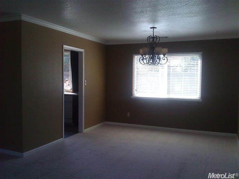 2108 Golden Leaf Ct, Modesto, CA 95355 photo 4