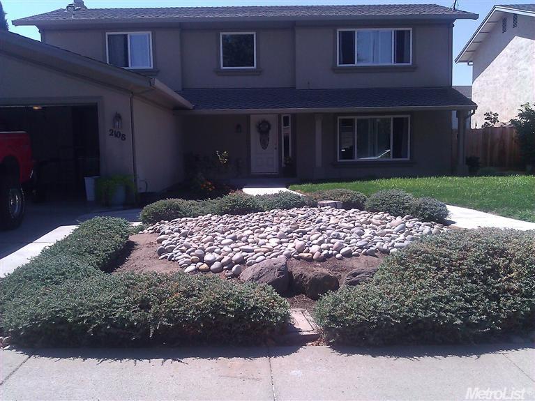 2108 Golden Leaf Ct, Modesto, CA 95355 photo 2