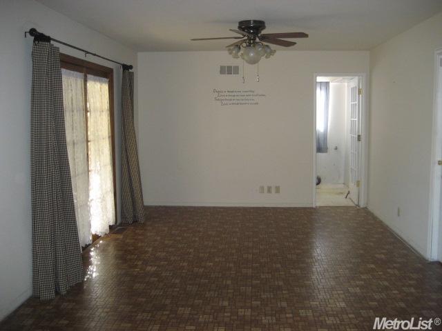 1342 Armstrong Dr, Manteca, CA 95336 photo 4