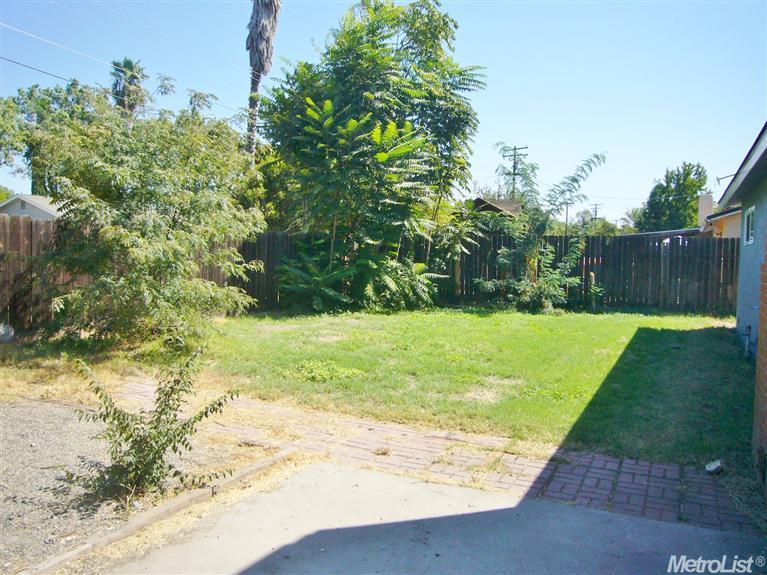 153 Ribier Ave, Modesto, CA 95350 photo 12