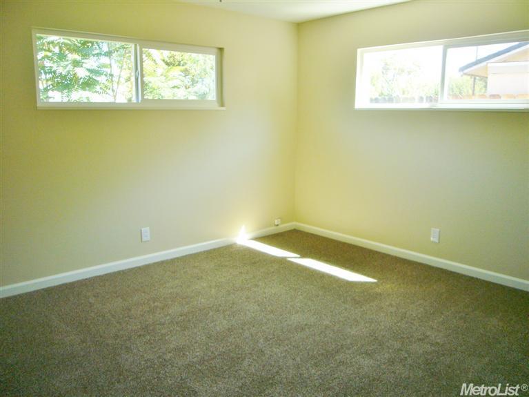 153 Ribier Ave, Modesto, CA 95350 photo 9