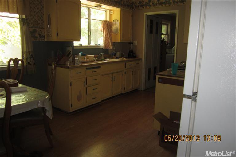 136 W 19th St, Merced, CA 95340 photo 4