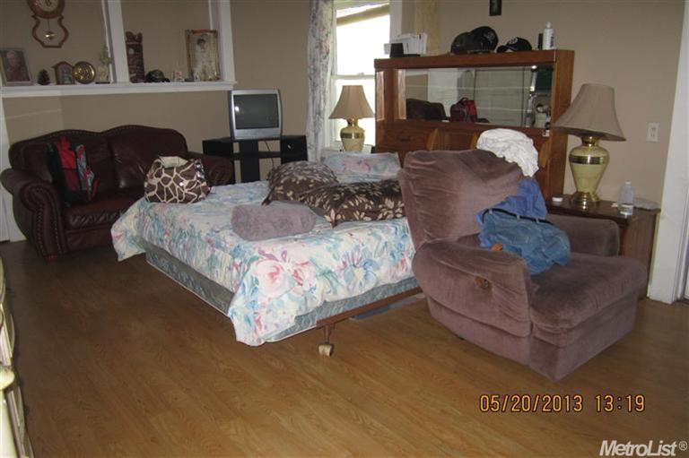 136 W 19th St, Merced, CA 95340 photo 5