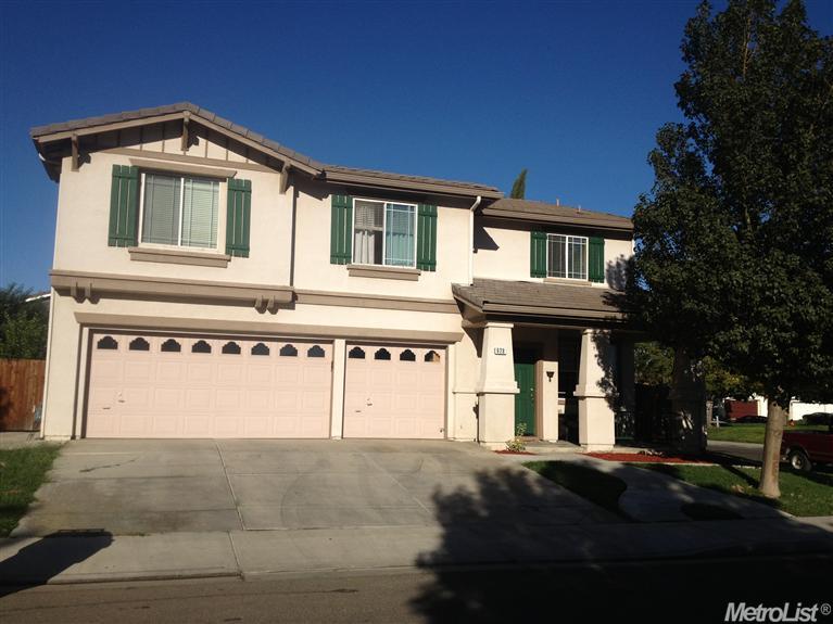628 Skimmer Dr, Patterson, CA 95363 photo 1