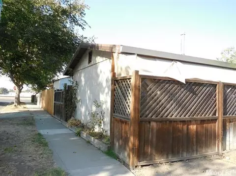 324 B St, Tracy, CA 95376 photo 4
