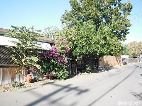 324 B St, Tracy, CA 95376 photo 1
