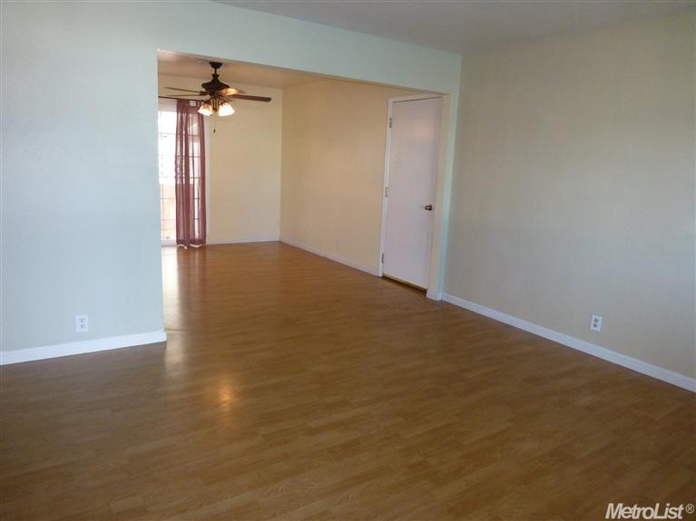 1086 Agate, Manteca, CA 95336 photo 4