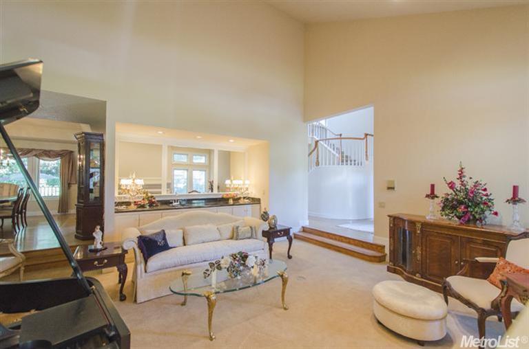 4991 Keane Dr, Carmichael, CA 95608 photo 6