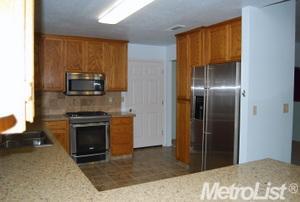 2025 Independence Dr, Turlock, CA 95382 photo 7