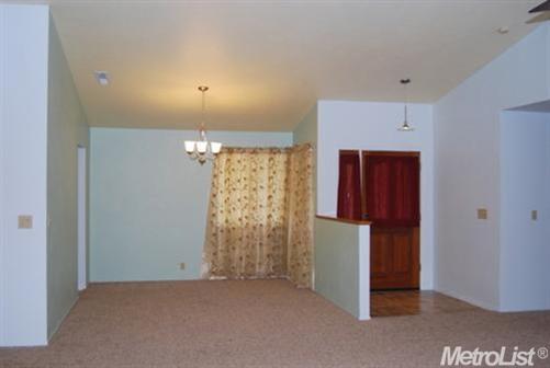 2025 Independence Dr, Turlock, CA 95382 photo 5