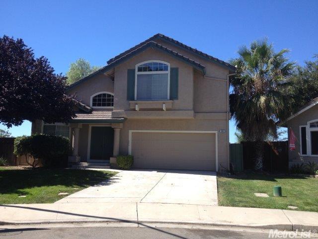301 Gonzalez St, Tracy, CA 95376 photo 1