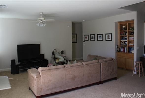 634 Cistus St, Manteca, CA 95337 photo 5