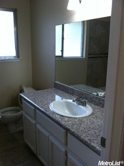 2804 Keller St, Modesto, CA 95355 photo 6