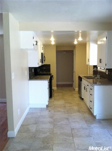 2804 Keller St, Modesto, CA 95355 photo 4