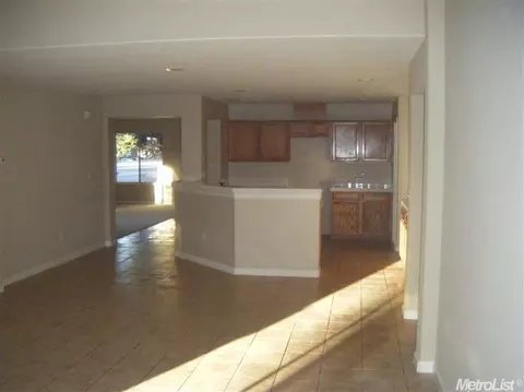 2085 Pasado Ave, Manteca, CA 95336 photo 8