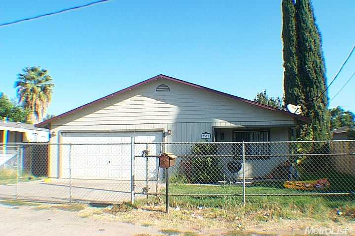 2529 W Hatch Rd, Modesto, CA 95358 photo 1