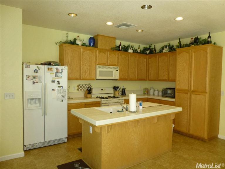 3710 Macadamia Ln, Ceres, CA 95307 photo 11