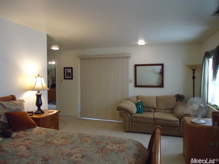 4928 Melvin Dr, Carmichael, CA 95608 photo 14