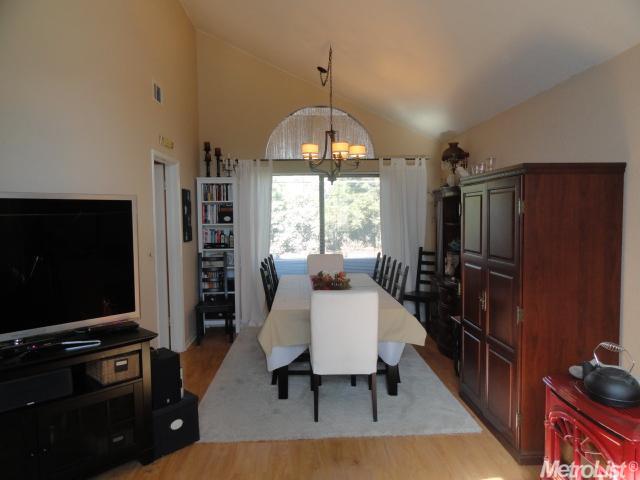 1535 Alyssa, Manteca, CA 95337 photo 2