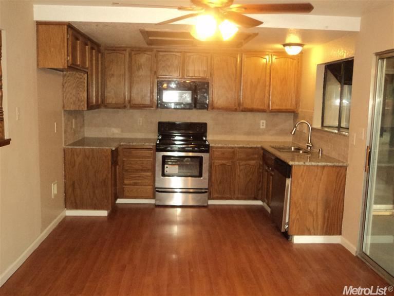 1710 Napa Ct, Modesto, CA 95351 photo 2