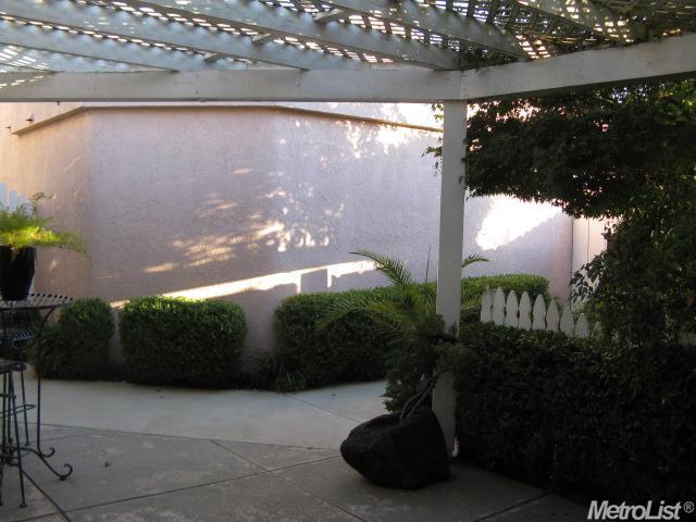 2121 Gainsboro Pl, Modesto, CA 95355 photo 3