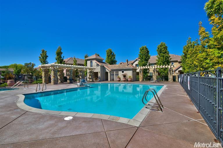 206 Esplanade, Folsom, CA 95630 photo 3