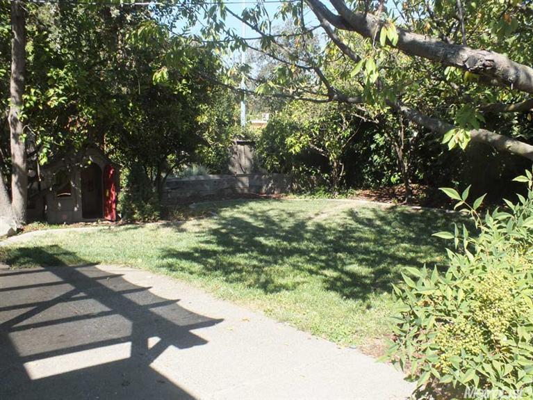 664 Lessley Pl, Davis, CA 95616 photo 6