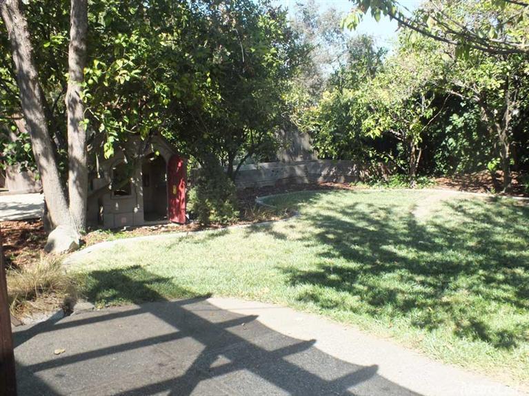664 Lessley Pl, Davis, CA 95616 photo 12
