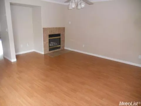 631 Roadrunner Dr, Patterson, CA 95363 photo 3